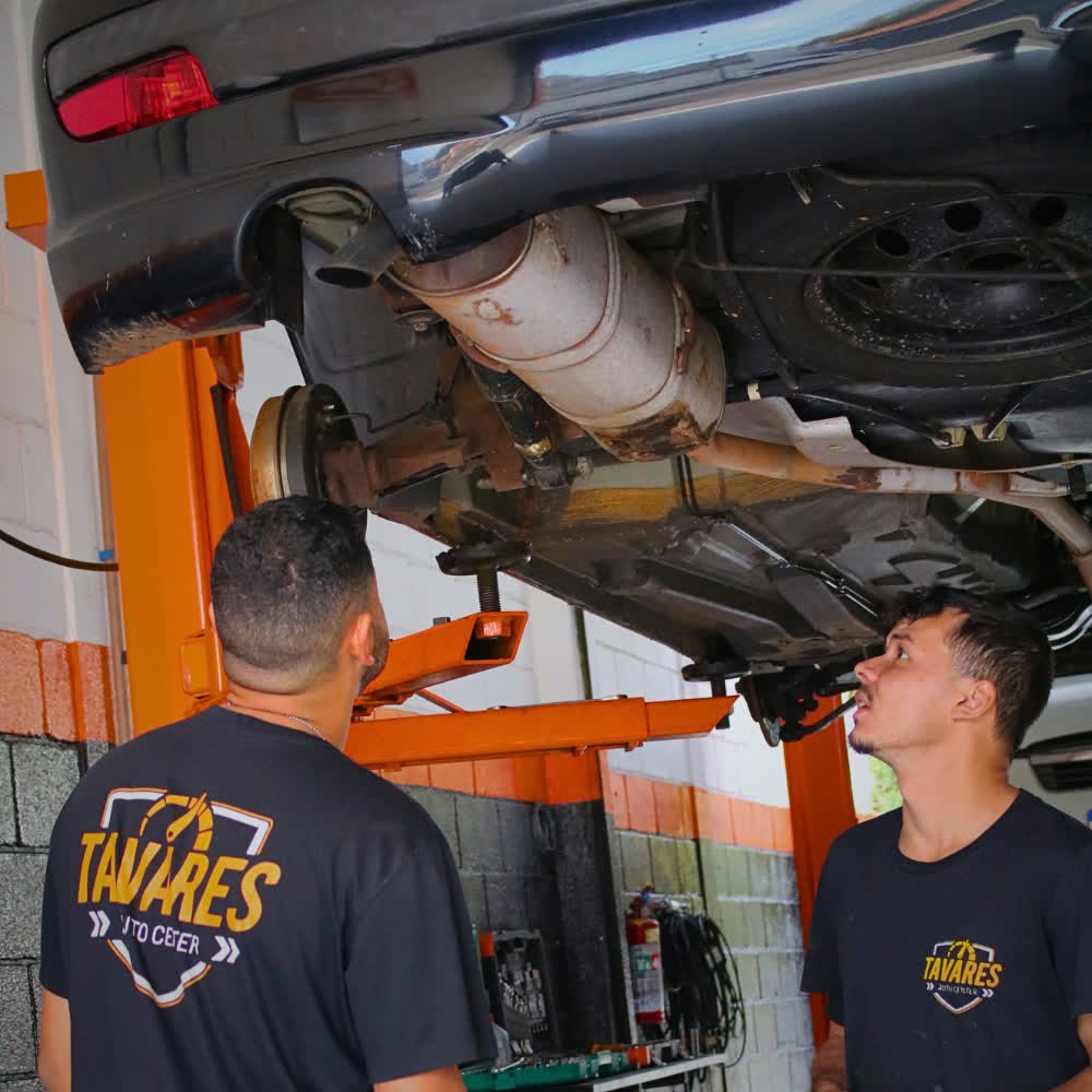 Tavares Auto Center
